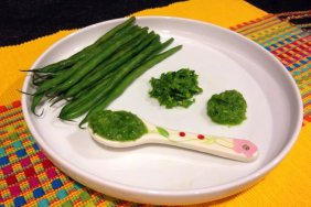 A basic green bean puree for baby